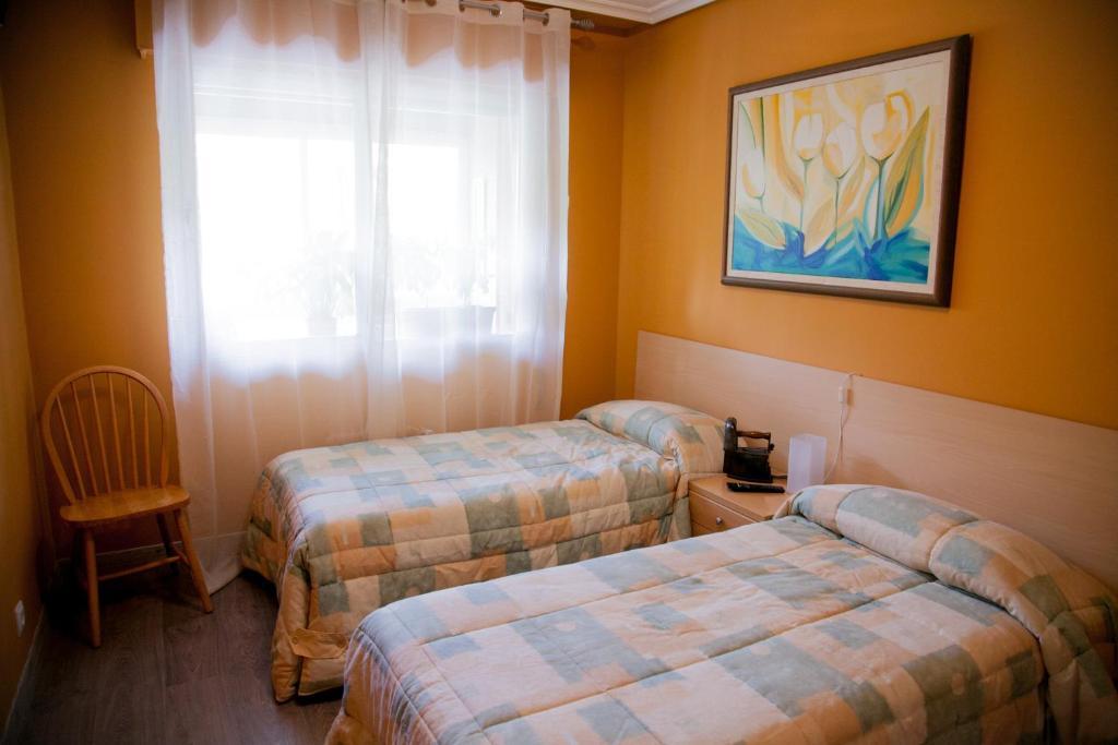 Pension Parque Del Ebro (Adults Only) Logroño Cameră foto
